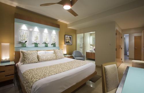 Uptown - Upper Duval Resort | Santa Maria Suites Resort