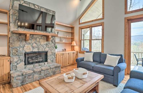 Sapphire House | Sapphire Retreat with 2 Decks, Views and Resort Access