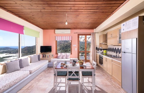 Myrtos House | Sarakinas Residences