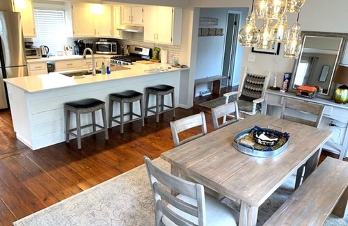 Saratoga Springs House | Saratoga Springs Arts District Home