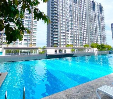 Kajang Apartment | Savanna Executive Suites at Southville by D'KAY HOMES, Pool with Slide