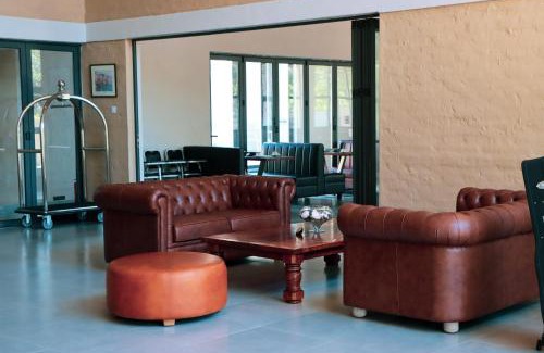 Victoria Falls Hotel | Savanna68 Hotel