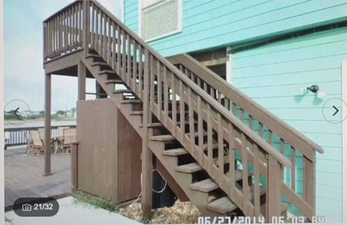 Port Alto House | Scenic views and lots of room for big families!
