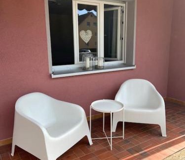 Wehr Apartment | SCHÖNE HELLE FERIENWOHNUNG