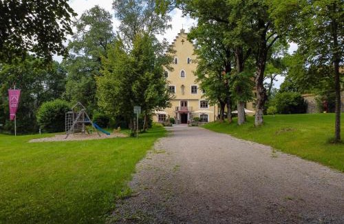 Schraden Hotel | Schloss zu Hopferau