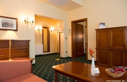 Schkopau Hotel | Schlosshotel Schkopau