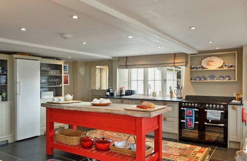 Treator House | Schoolhouse in Cornwall near Mawgan Porth Beach