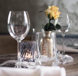 Stemwede Hotel | Schwiizeralp Hotel & Restaurant