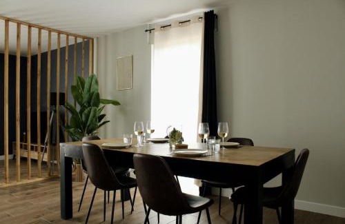 Tregastel Apartment | Scorfel Lodge, Minimalist, Moderne & spacieux