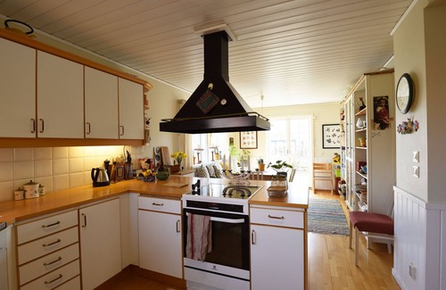 Vastra Frolunda Ski Chalet | SE08031