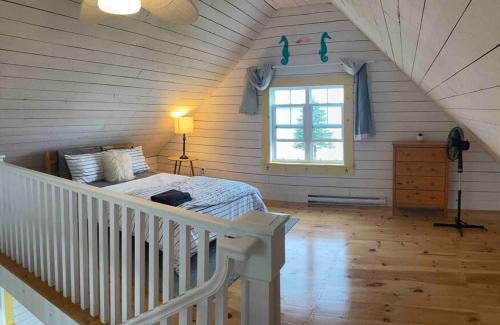 Edwardsville House | Sea Cliff Cottage