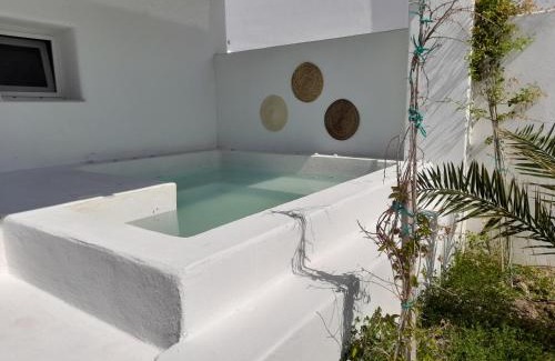 Kamari Hotel | Sea paradise