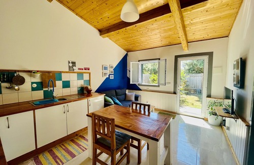 Ponta Delgada Cottage | Sea Roots "Garden zone 1" - Ocean and Mountain