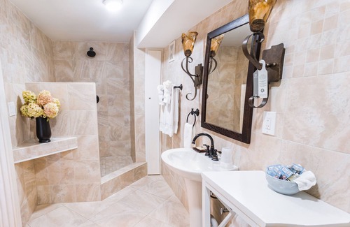 Ogunquit Hotel | Sea Rose Suites