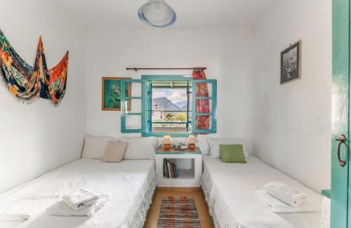 Sissi Apartment | Sea view Cycladic Style House Steps to Sea