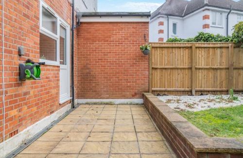 Poole House | Sea Whispers Cottage
