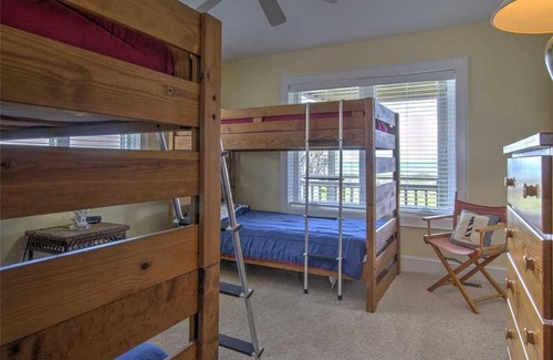 Atlantic Beach House | Seabiscuit