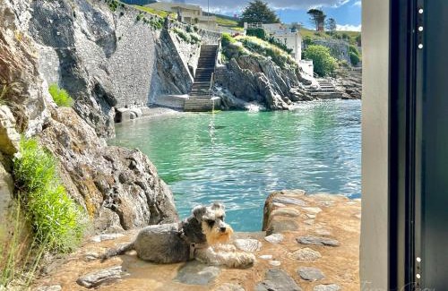 Plymouth House | Seafront Cottage - Beach Access - Pet Friendly