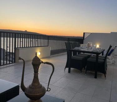 Għadira Apartment | Seafront Penthouse with Large Terrace and Panoramic Views-Mellieha Bay Ghadira