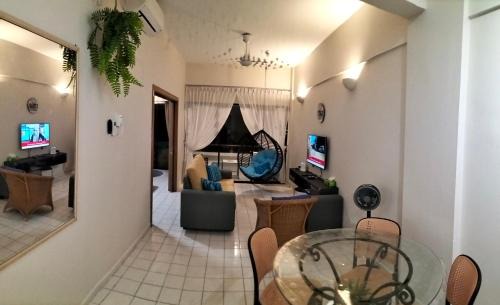 Taman Haji Zainal Apartment | Seafront SunsetSpa