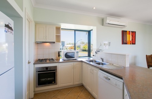Rockingham House | Seahaven Villas by Rockingham Apartments