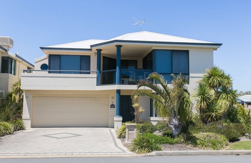 Rockingham House | Seahaven Villas by Rockingham Apartments