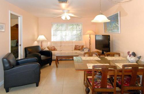 Sanibel Hotel | Seahorse Cottages - Adults Only
