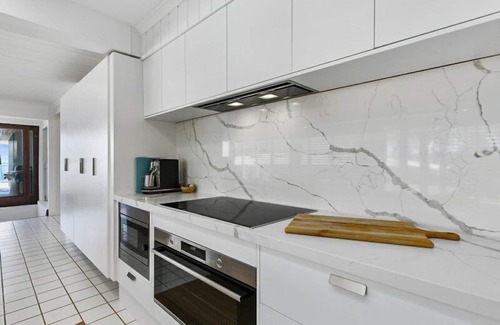 Sunshine Beach Apartment | Seascape - A Stunning Two Level Penthouse Apartment.