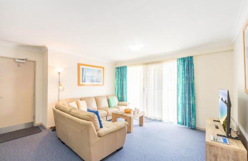 Nelson Bay Apartment | Seashells, 2,21-23 Magnus Street -Unit with Air con, complex lift and pool, close to town