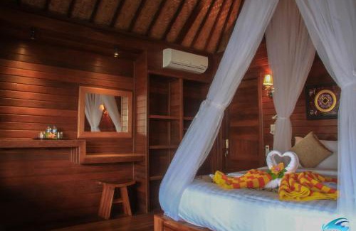 Mushroom Bay Resort | Seaside Huts Lembongan