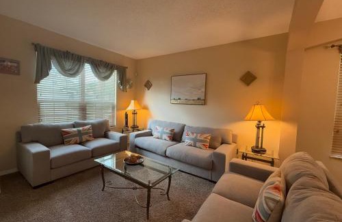 Seasons House | Seasons Villa 6 bedrooms, 4 masters and water view