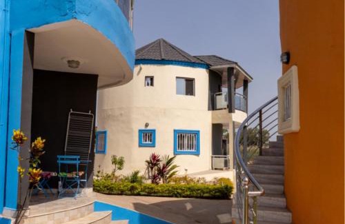 Bakau Apartment | Seaview - Sleeps 3 - Access to Beach - Bakau