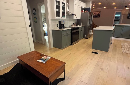 Robbinsville Cottage | Secluded creekside home in the heart of the Nantahala Forest