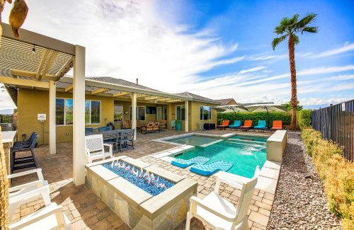 Terra Lago House | Secluded Private Golf Pool Home with Game Room