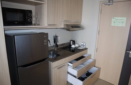 Lahug Hotel | Seda Central Bloc Cebu