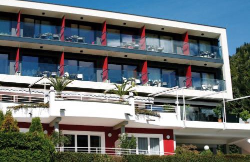 Steindorf am Ossiacher See Hotel | Seehotel Hoffmann