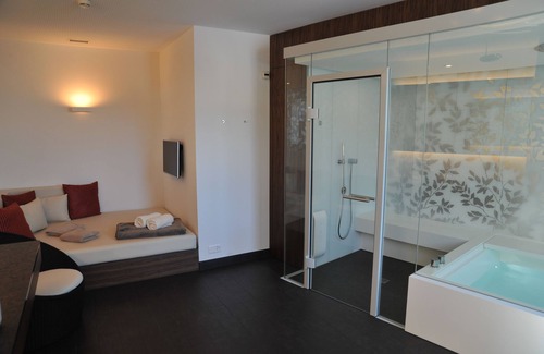 Brunnen Hotel | Seehotel Waldstaetterhof Swiss Quality