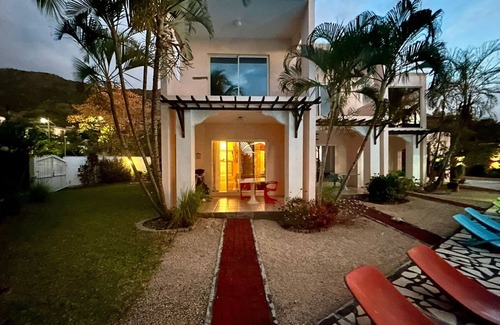 La Gaulette House | Self Catering Studio Bungalows With Private Pool and Sea Views