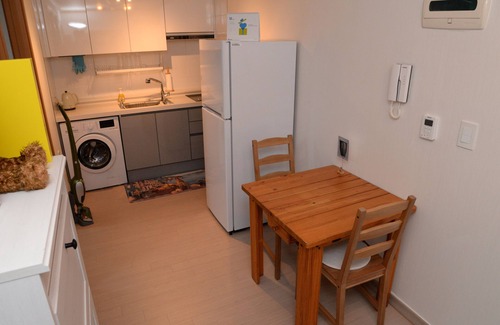 Gwangjin Condo | Semi-basement unit nearby Achasan and Children's Grand Park in Seoul
