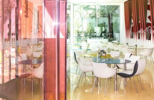Kifisia Hotel | Semiramis