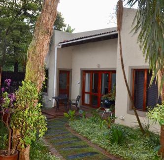 Douglasdale Apartment | Serendipity Cottage