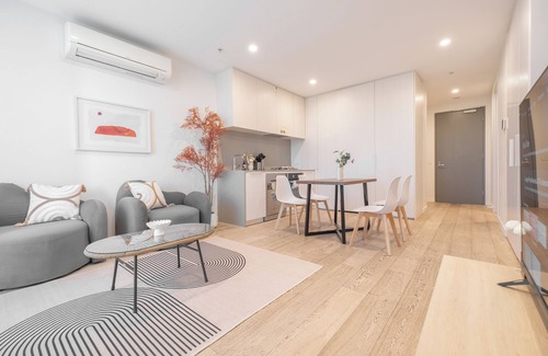 Parkville Apartment | Serene 2BR2BA Apt in Parkville Pool Gym Parkin