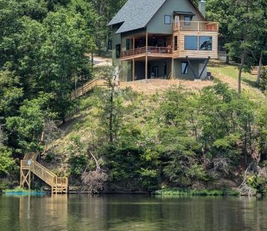 Samantha House | Serene Cabin on Lake Tuscaloosa