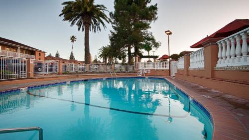 Millbrae Hotel | SFO El Rancho Inn SureStay Collection by Best Western