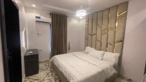 Ebute-Metta Apartment | Shabby Luxury Apartment