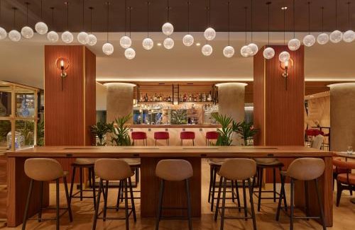 Schiphol Hotel | Sheraton Amsterdam Airport Hotel and Conference Center