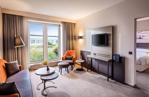 Dusseldorf-Lohausen Hotel | Sheraton Duesseldorf Airport Hotel