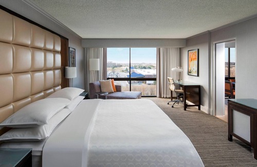 West Des Moines Hotel | Sheraton West Des Moines Hotel