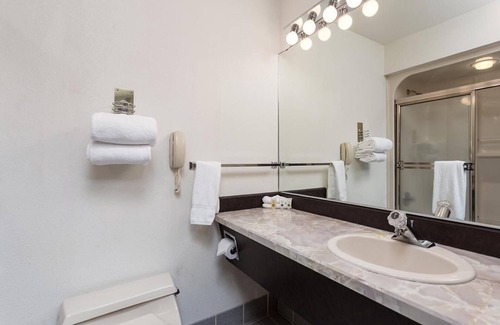Boyd Acres Hotel | Shilo Inn Suites Hotel - Bend