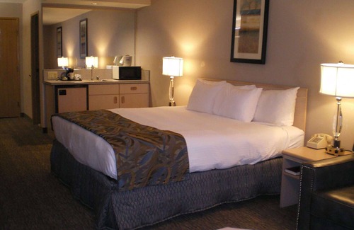 Nampa Hotel | Shilo Inn Suites Hotel - Nampa Suites - Idaho